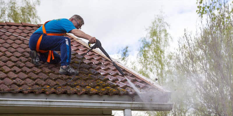 Cleaning Roof Tiles For Moss