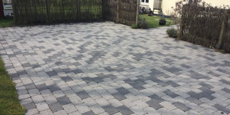 paving block patio clean and protected